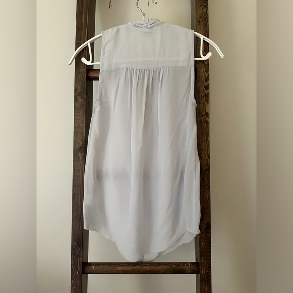 Aritzia Babaton silk blouse size xxxs - Picture 7 of 10